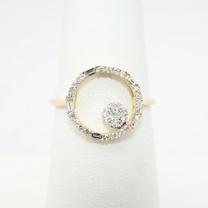 Picture of 14k Yellow Gold & Diamond Circle Ring