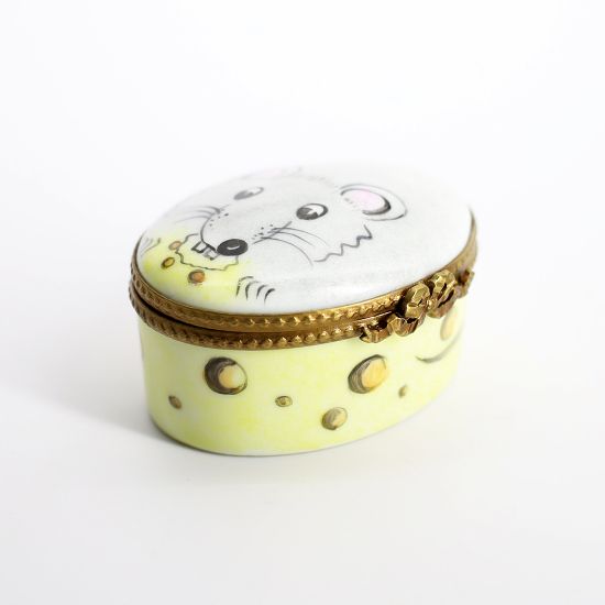 Picture of Limoges Porcelain Mouse/Rat Eating a Block of Cheese Trinket Box