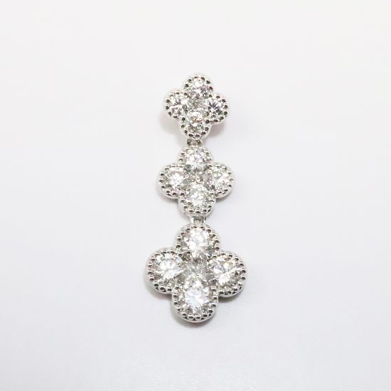 Picture of 18k White Gold & Diamond Triple Quatrefoil Pendant