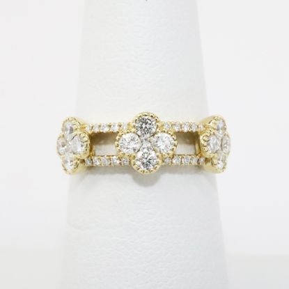 Picture of 14k Yellow Gold & Diamonds Split Band Ring with Quatrefoil Stations 