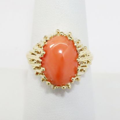 Picture of Modernist 14k Yellow Gold & Polished Shell Cabochon Ring 
