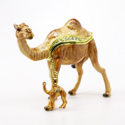 Picture of Kingspoint Designs Sahara the Camel Trinket Box with Matching Necklace