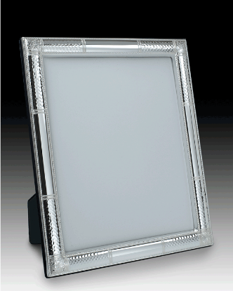 Picture of 4x6 Sterling Silver 'Hammered' Picture Frame by the925inc