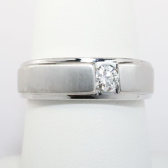 Picture of 14k White Gold Men's Diamond Ring 