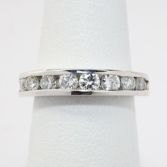 Picture of 14k White Gold 1CT Diamond Band 