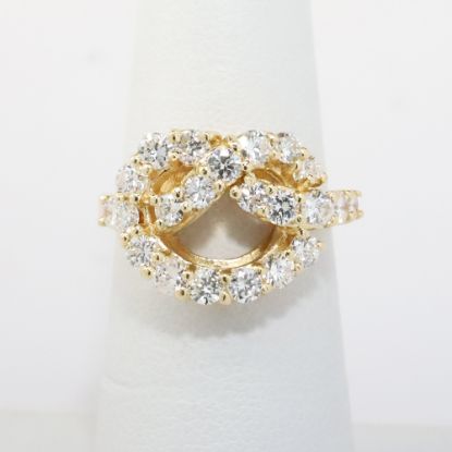 Picture of 14k Yellow Gold Diamond Pretzel Ring 