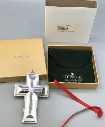 Picture of Towle 2009 Sterling Silver 17th Edition Cross Ornament, with Box