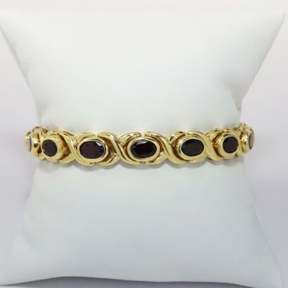 Picture of 18k Yellow Gold Garnet Bracelet