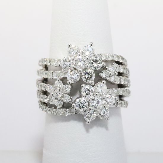 Picture of 14k White Gold Diamond Flower Ring 