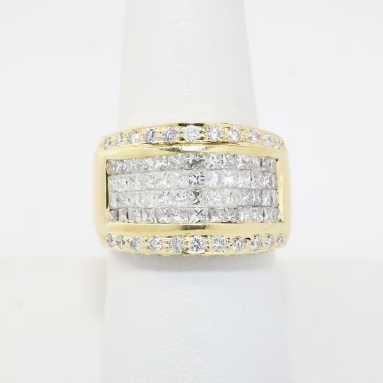 Picture of 18k Yellow Gold Diamond Ring 