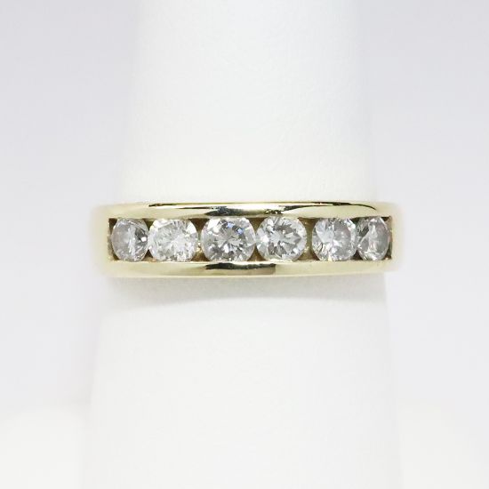 Picture of 14k Yellow Gold Diamond Men's Band 