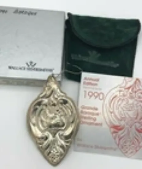 Picture of Wallace - 1990 Three French Hens, Grande Baroque Ornament, With Box