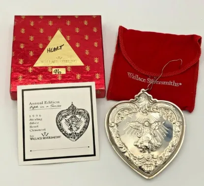 Picture of Wallace 1996 Grande Baroque Heart Ornament Sterling Silver, gently used