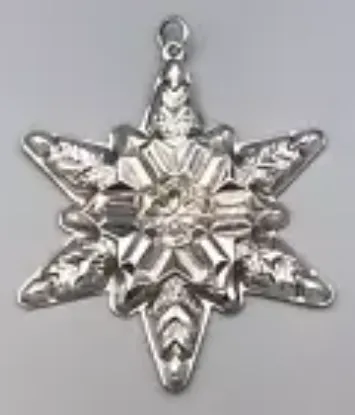 Picture of Gorham Sterling Silver 1970 Annual Snowflake Ornament, 1st Edition
