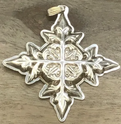 Picture of Reed & Barton Sterling Silver 1982 Annual Christmas Cross Ornament