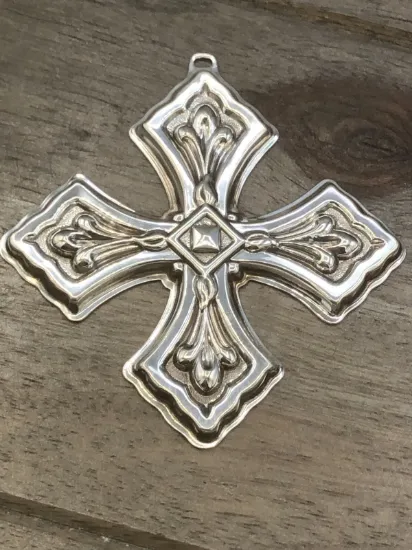 Picture of Reed & Barton Sterling Silver 1981 Annual Christmas Cross Ornament, with Box