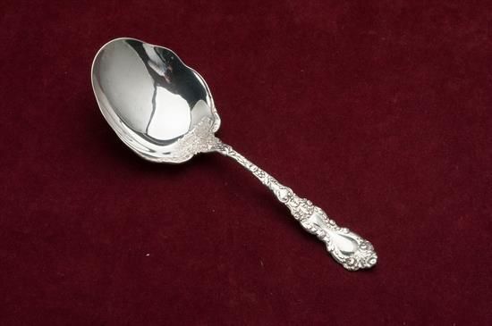 Picture of Berry Serving Spoon