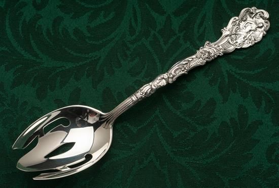 Picture of Pierced Tableserv.spn