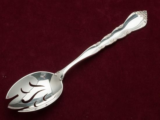 Picture of Pierced Tableserv.spn