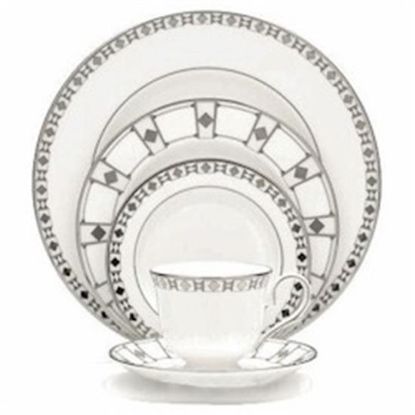 Picture of Dinner Plates