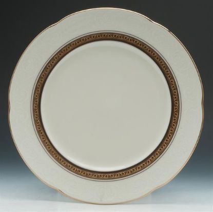 Picture of 9"accent Salad Plate