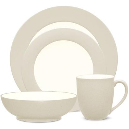 Picture of Dinner Plates