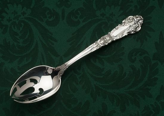 Picture of Pierced Tableserv.spn