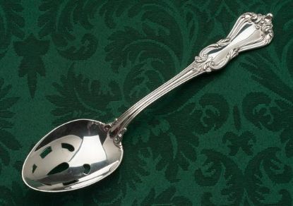 Picture of Pierced Tableserv.spn