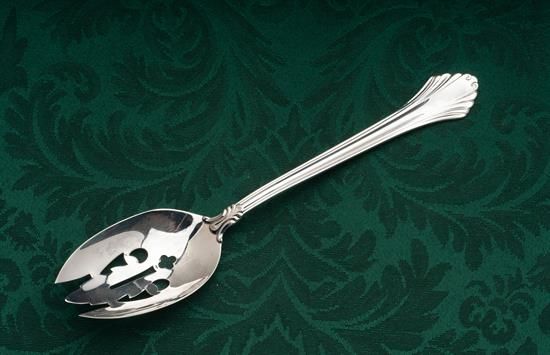 Picture of Pierced Tableserv.spn