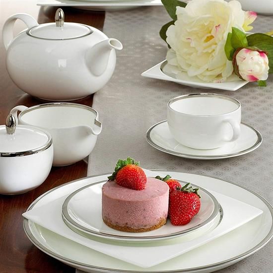 Picture of Dinner Plates