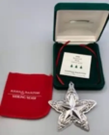 Picture of Reed & Barton Sterling Silver 1999 Francis 1 Star Ornament, with box