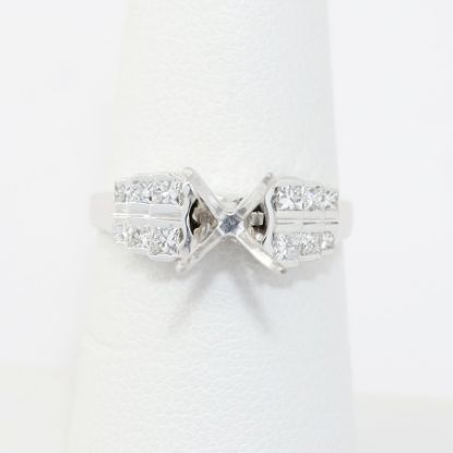 Picture of 18k White Gold Diamond Semi-Mount Ring 