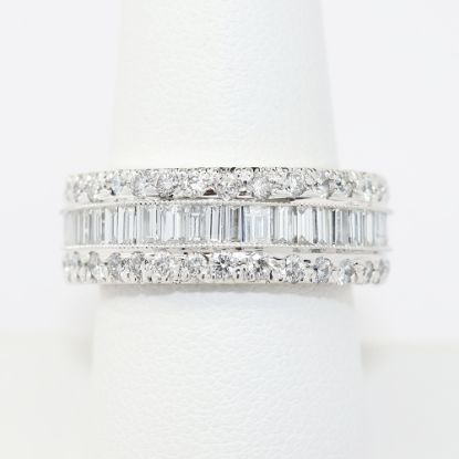 Picture of 18k White Gold Diamond Band
