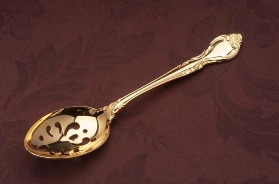 Picture of Pierced Tableserv.spn