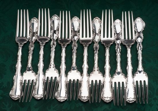 Picture of Gorham 'Strasbourg' 79-Piece Sterling Silver Luncheon Flatware Set with Chest