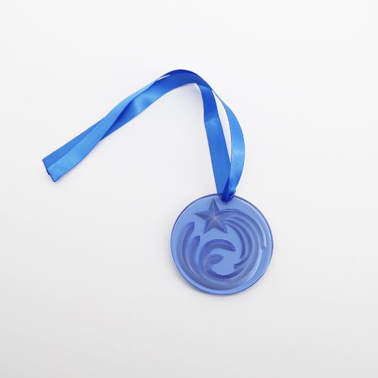 Picture of Lalique 2000 'Comete' Sapphire Blue Shooting Star Annual Christmas Ornament