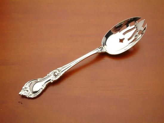 Picture of Pierced Tableserv.spn