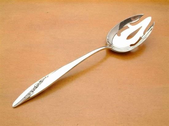 Picture of Pierced Tableserv.spn