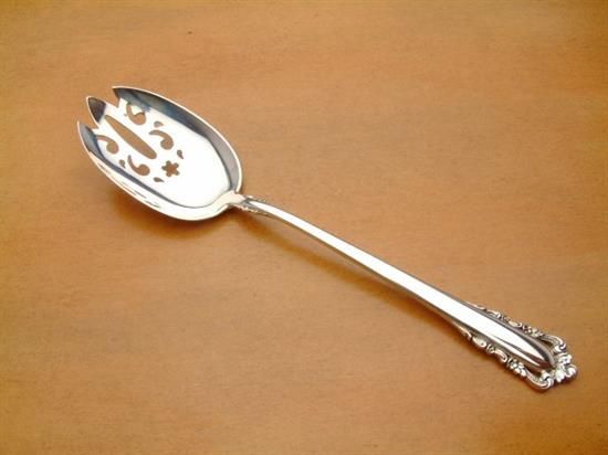 Picture of Pierced Tableserv.spn