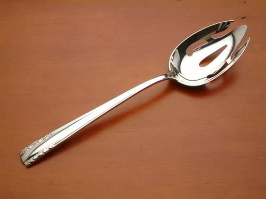 Picture of Pierced Tableserv.spn