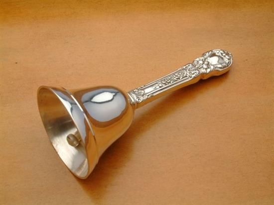 Picture of Ringing Dinner Bell Hh
