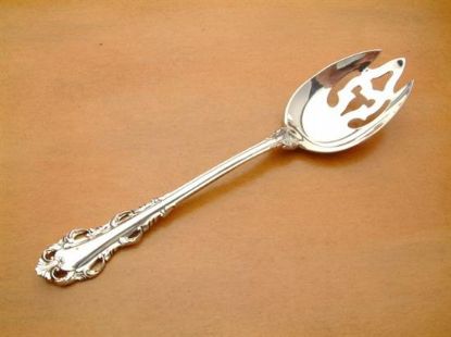 Picture of Pierced Tableserv.spn