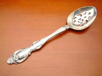 Picture of Pierced Tableserv.spn