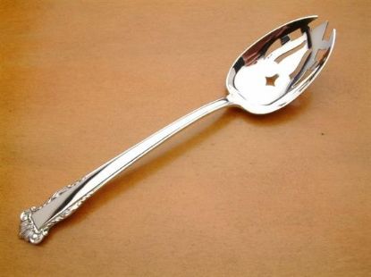 Picture of Pierced Tableserv.spn