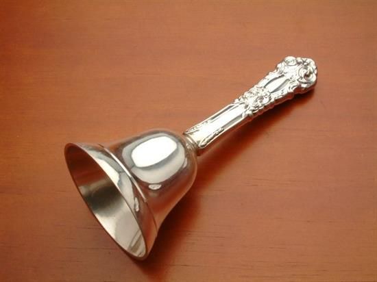 Picture of Ringing Dinner Bell Hh