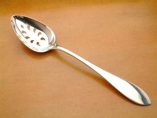 Picture of Pierced Tableserv.spn