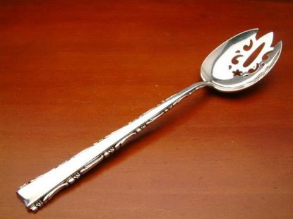 Picture of Pierced Tableserv.spn