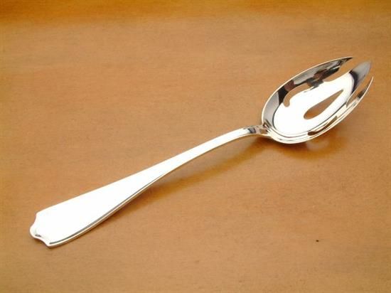 Picture of Pierced Tableserv.spn