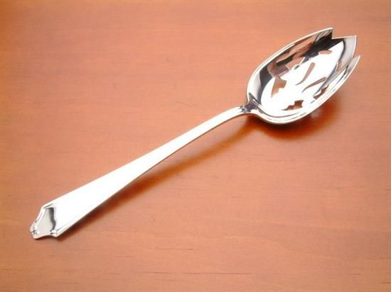 Picture of Pierced Tableserv.spn