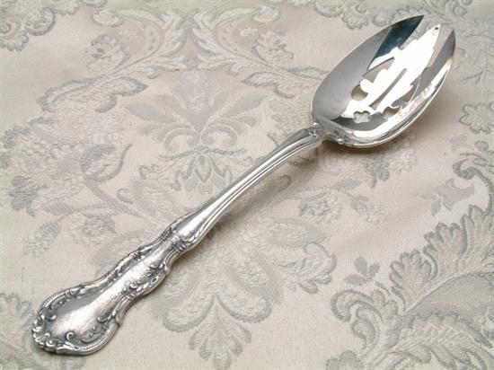 Picture of Pierced Tableserv.spn